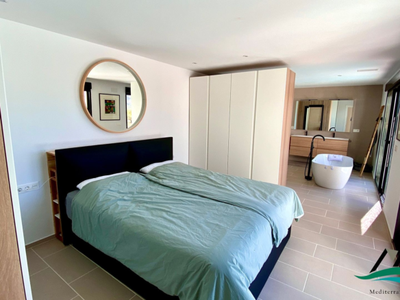 3-bedroom Detached Villa In La Romana, Spain (165 M²)