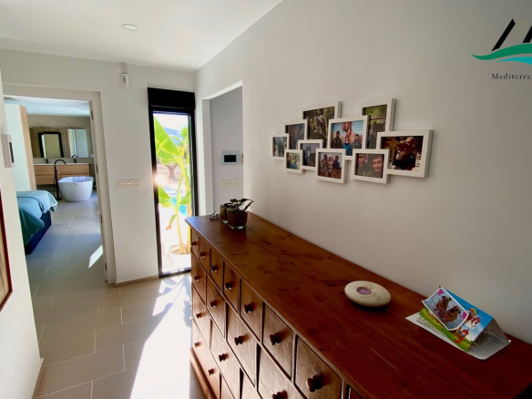 3-bedroom Detached Villa In La Romana, Spain (165 M²)