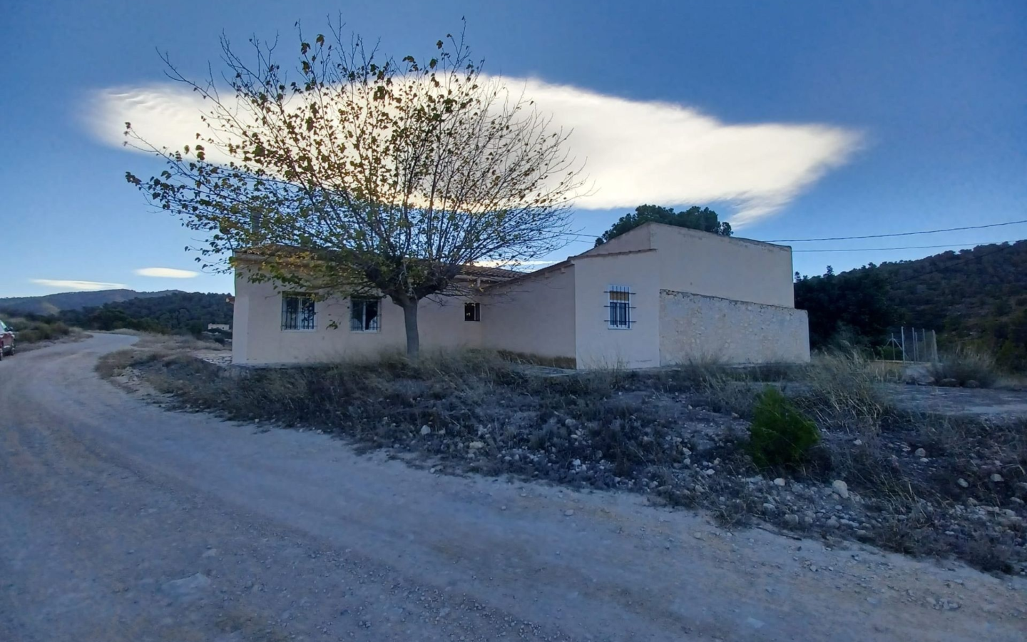 3-bedroom Country House In La Zarza, Spain (182 M²)