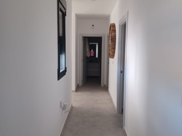 3-bedroom Detached Villa In Pinoso, Spain (160 M²)