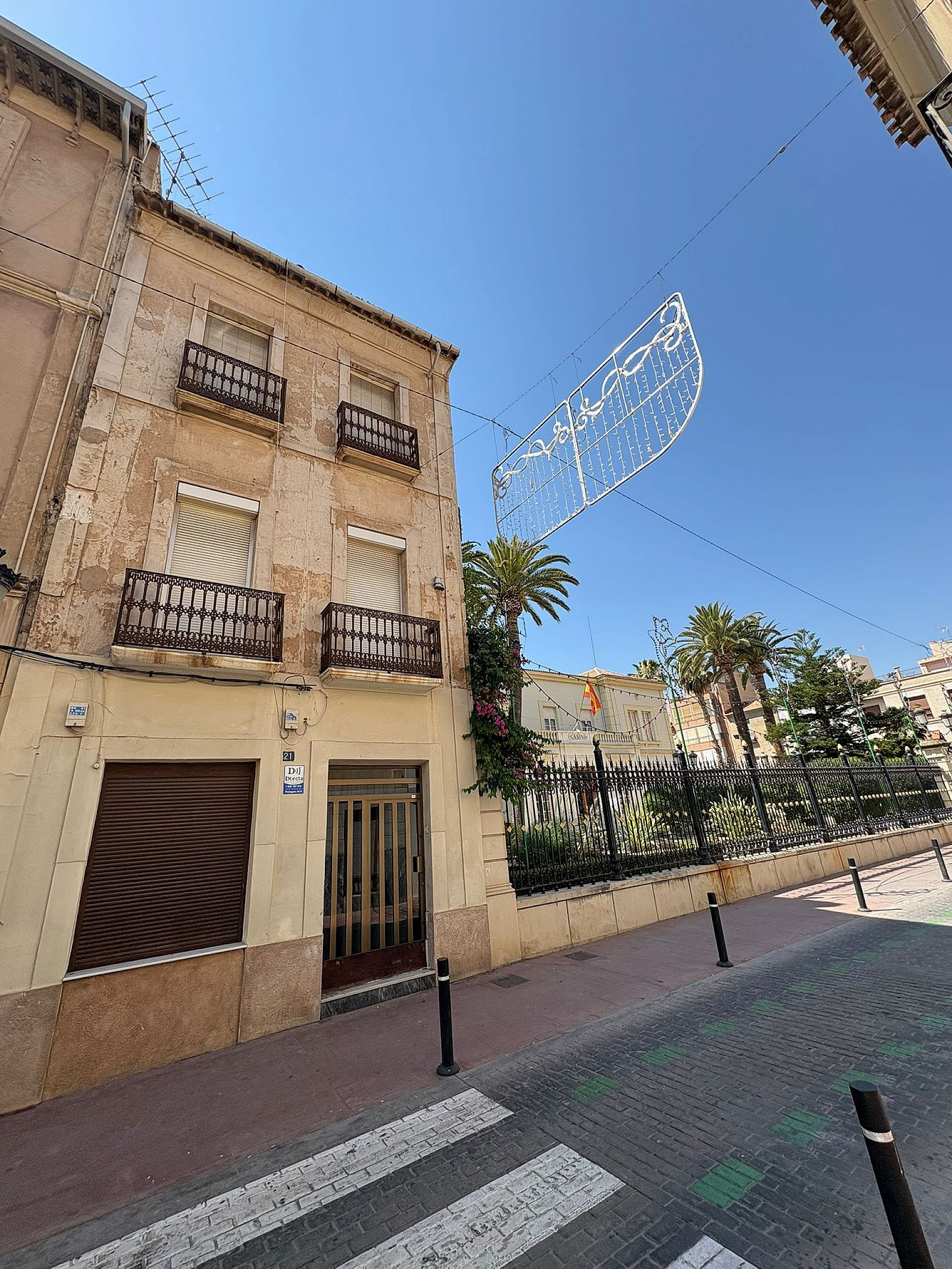 6-bedroom Townhouse In Novelda, Spain (208 M²)