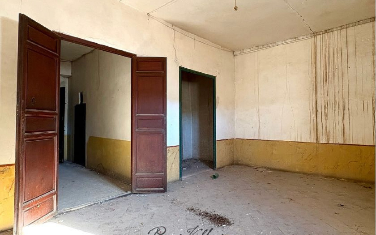 Restoration Project In Pinoso, Spain (314 M²)