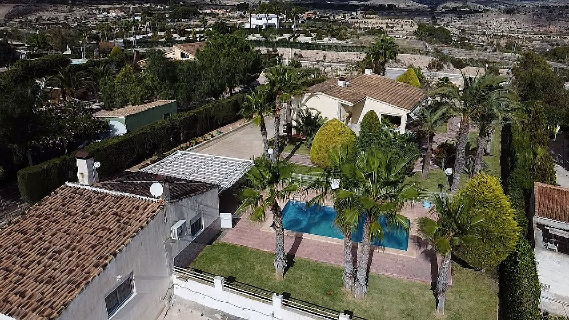 w_3j0z4gdob3rseid6y2d7-0b076b 4-bedroom Detached Villa In Monovar, Spain (366 M²)