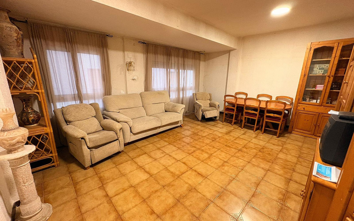 3-bedroom Apartment In Onil, Spain (125 M²)