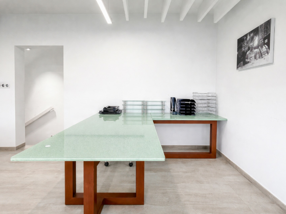 4-bedroom Commercial In Villena, Spain (299 M²)