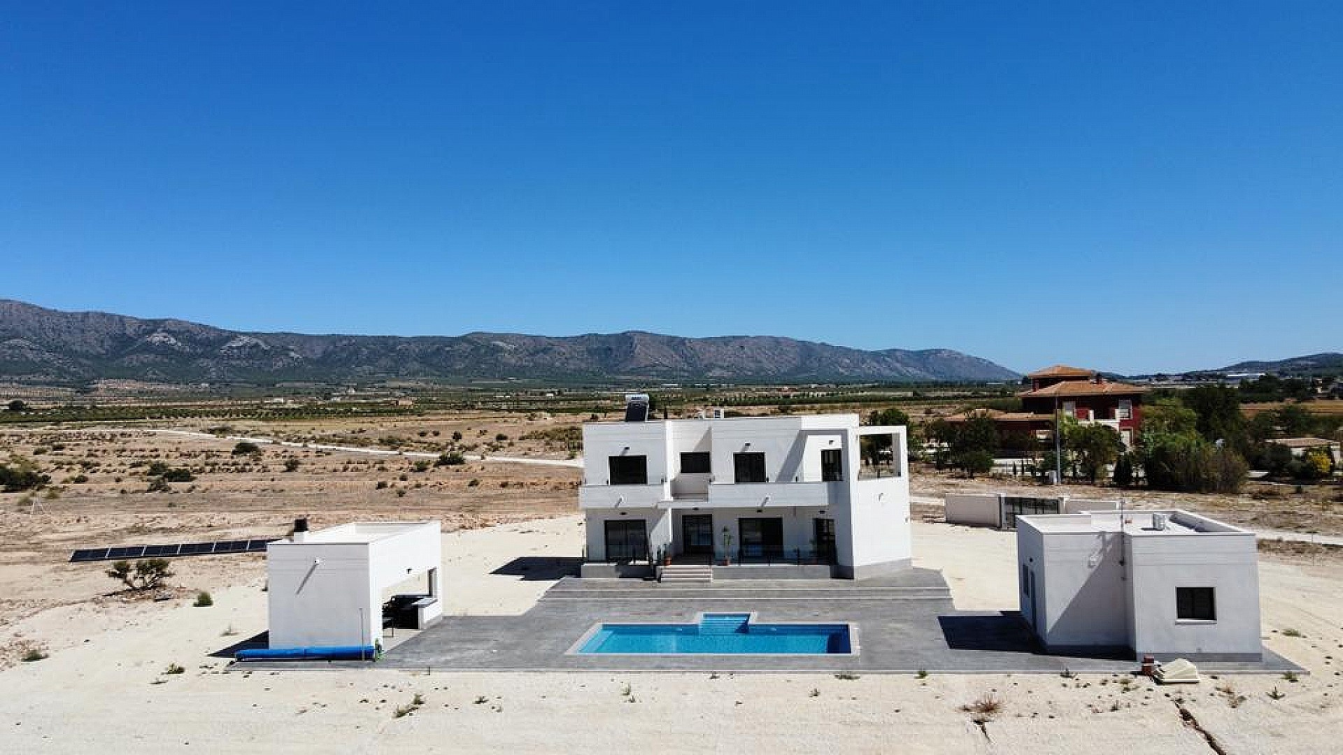 4-bedroom Detached Villa In Pinoso, Spain (180 M²)