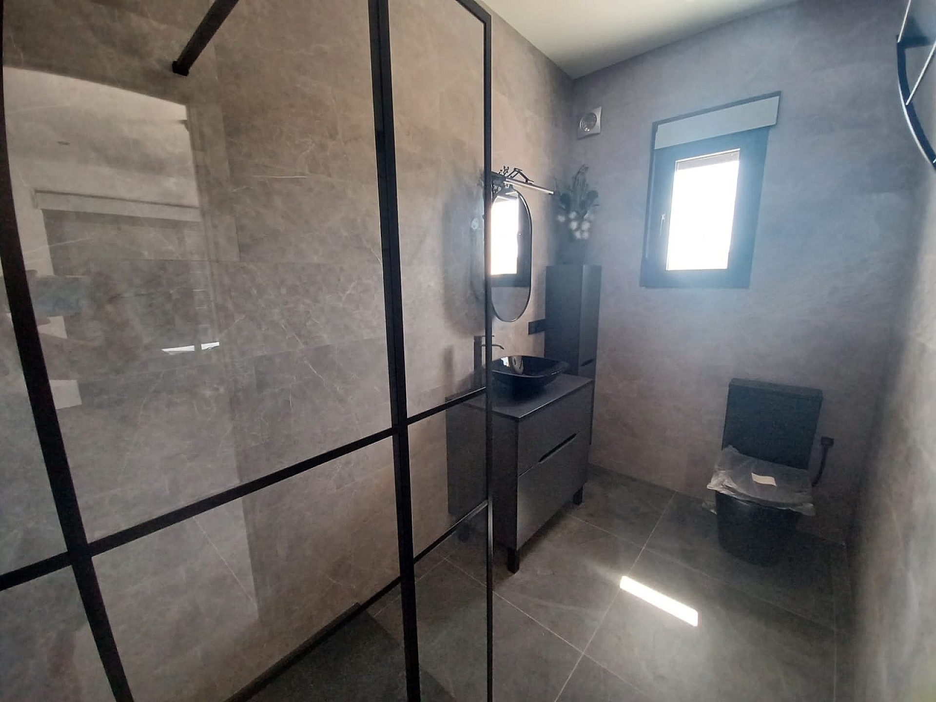 w_462ra84vjju00heo2iwo-62d85b 1-bedroom Detached Villa In Pinoso, Spain (26.500 M² Plot)