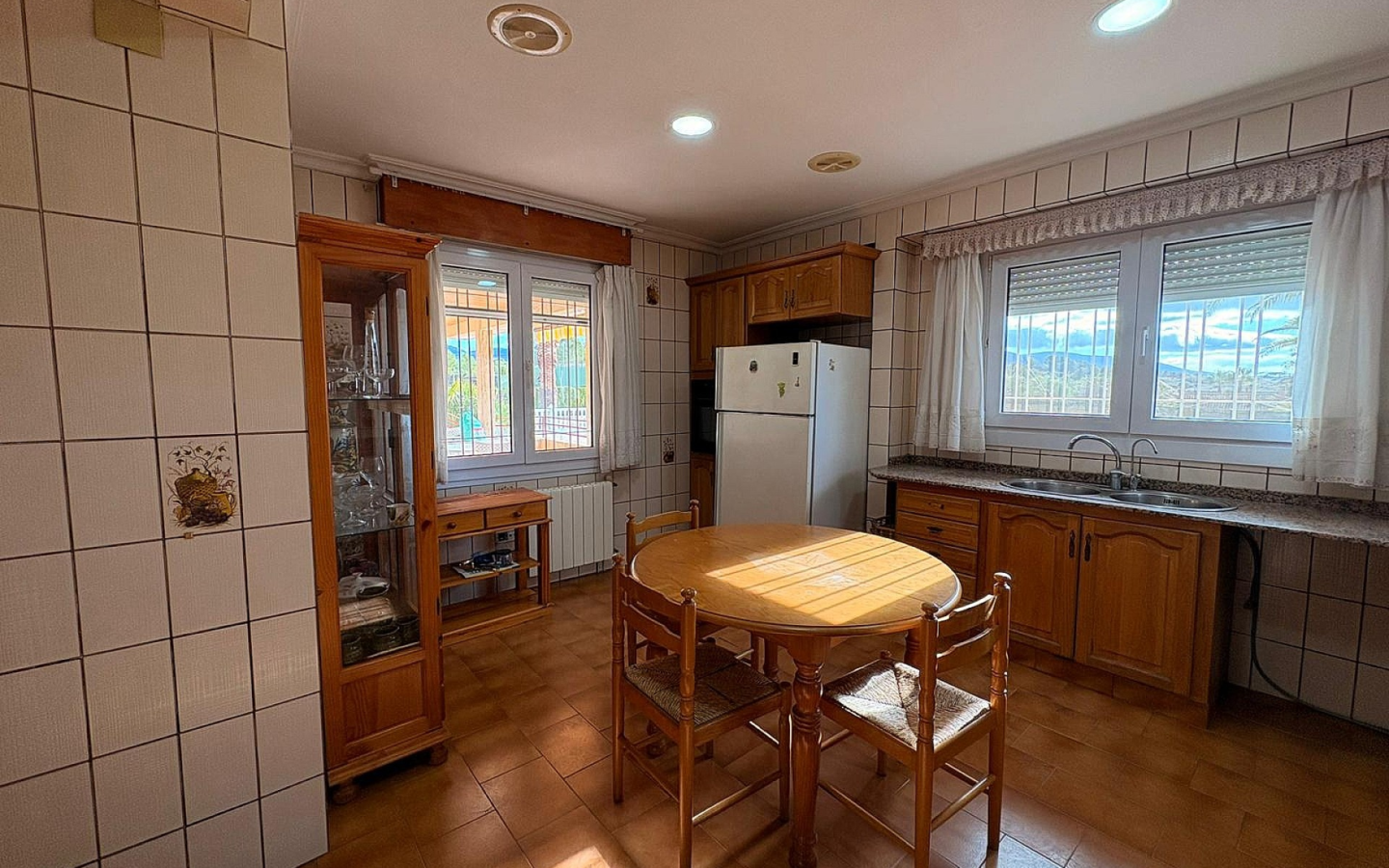 3-bedroom Detached Villa In Sax, Spain (230 M²)