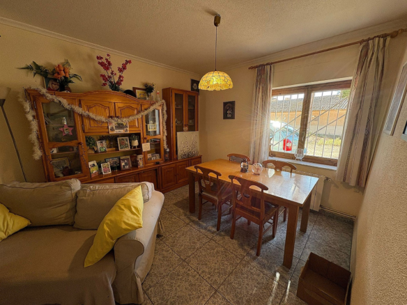 6-bedroom Country House In Monovar, Spain (176 M²)