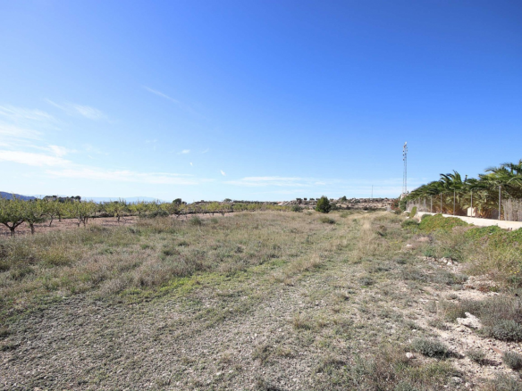 Land In Macisvenda, Spain (5.871 M² Plot)