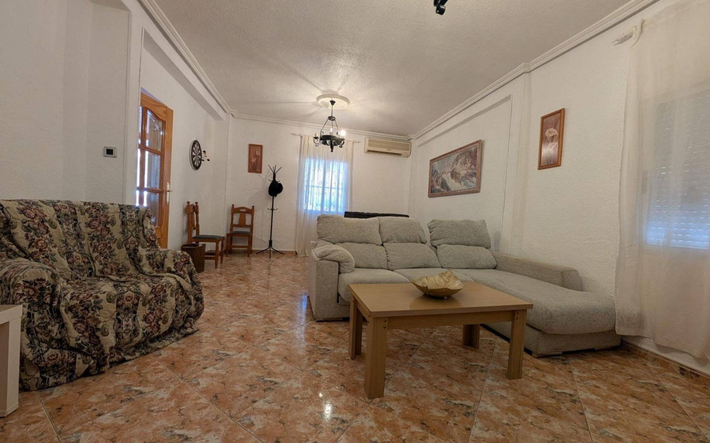 5-bedroom Detached Villa In Elche, Spain (376 M²)