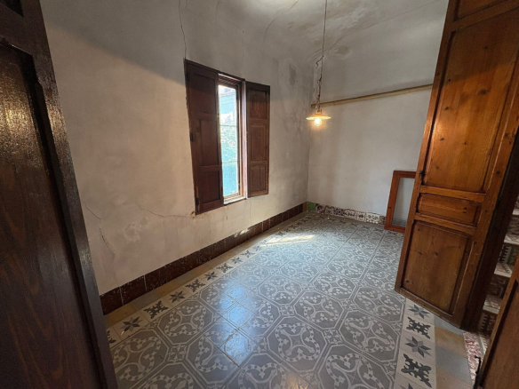 6-bedroom Townhouse In Novelda, Spain (208 M²)