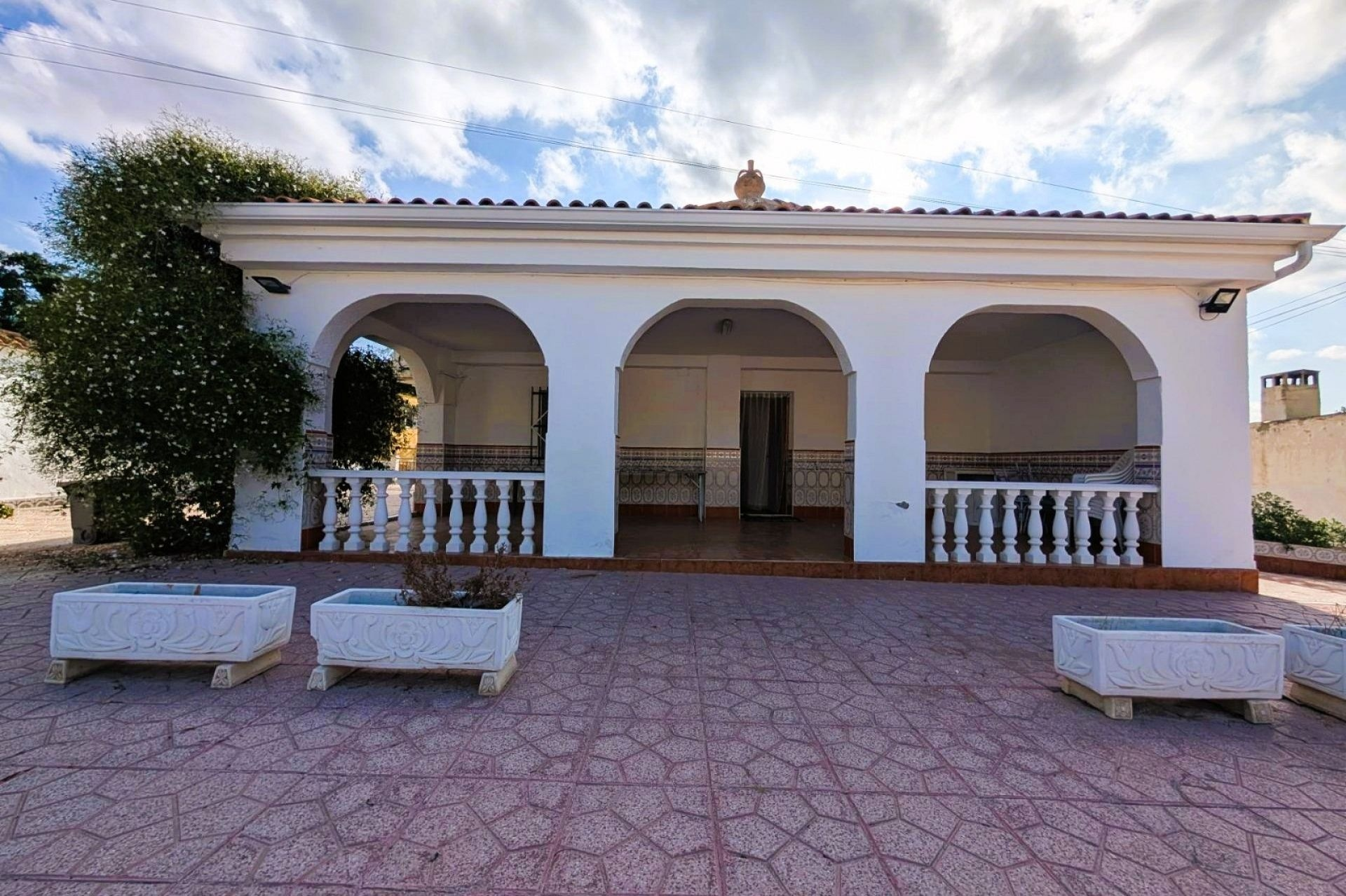 5-bedroom Detached Villa In Elche, Spain (376 M²)