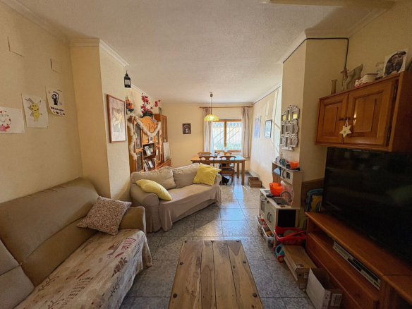 6-bedroom Country House In Monovar, Spain (176 M²)