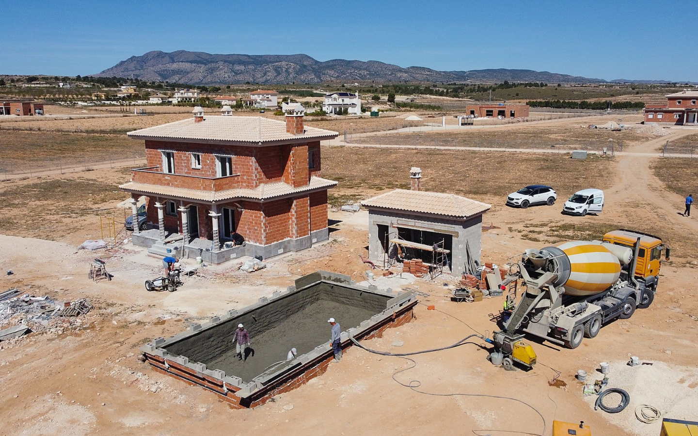 3-bedroom Detached Villa In Pinoso, Spain (150 M²)