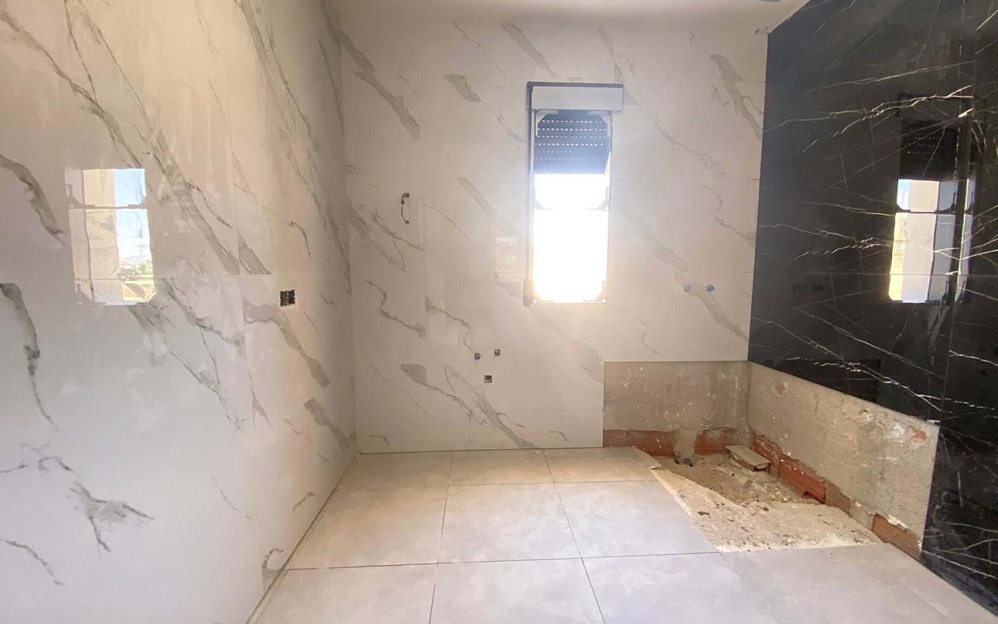 3-bedroom Detached Villa In Pinoso, Spain (150 M²)