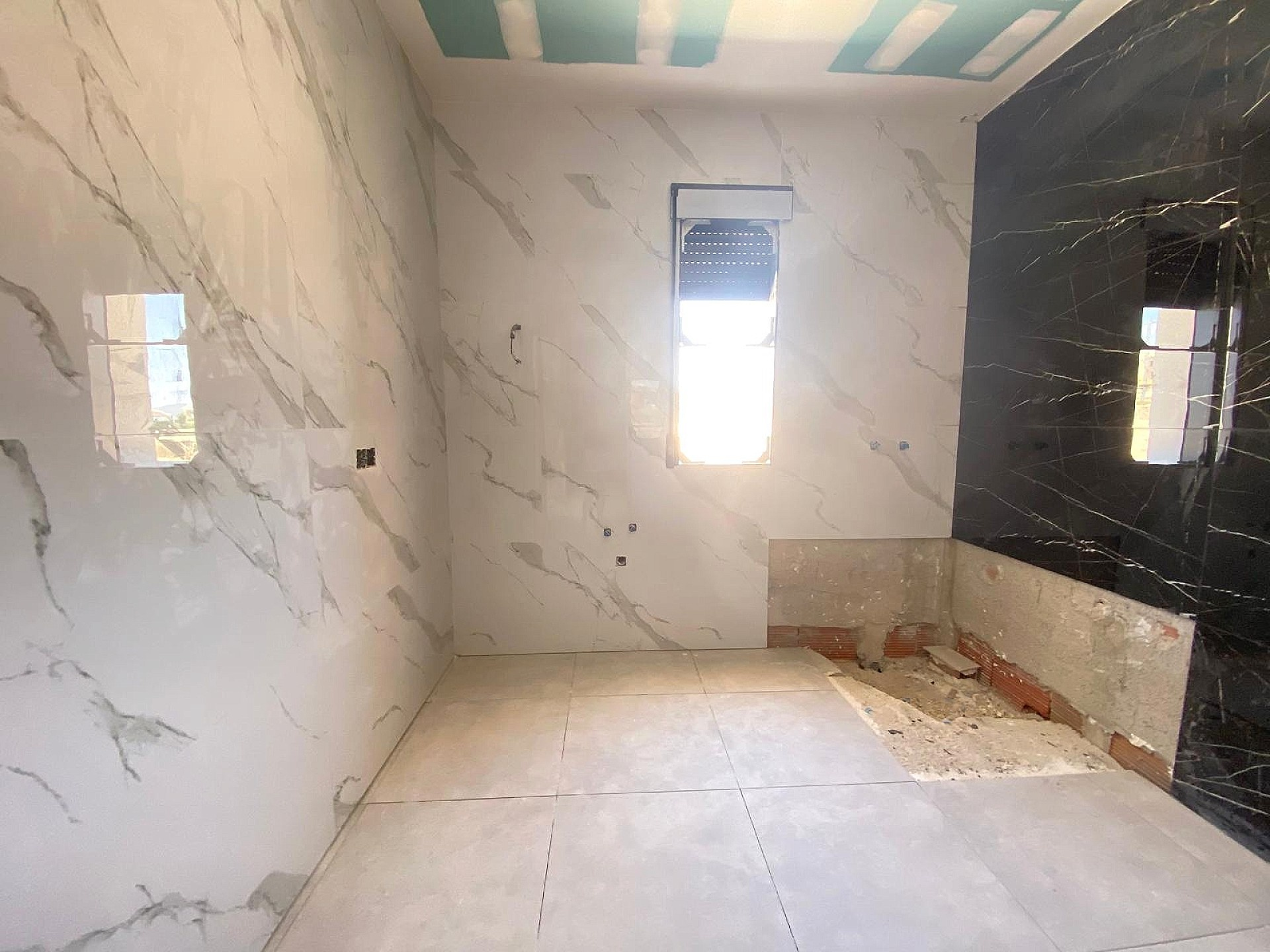3-bedroom Detached Villa In Pinoso, Spain (150 M²)