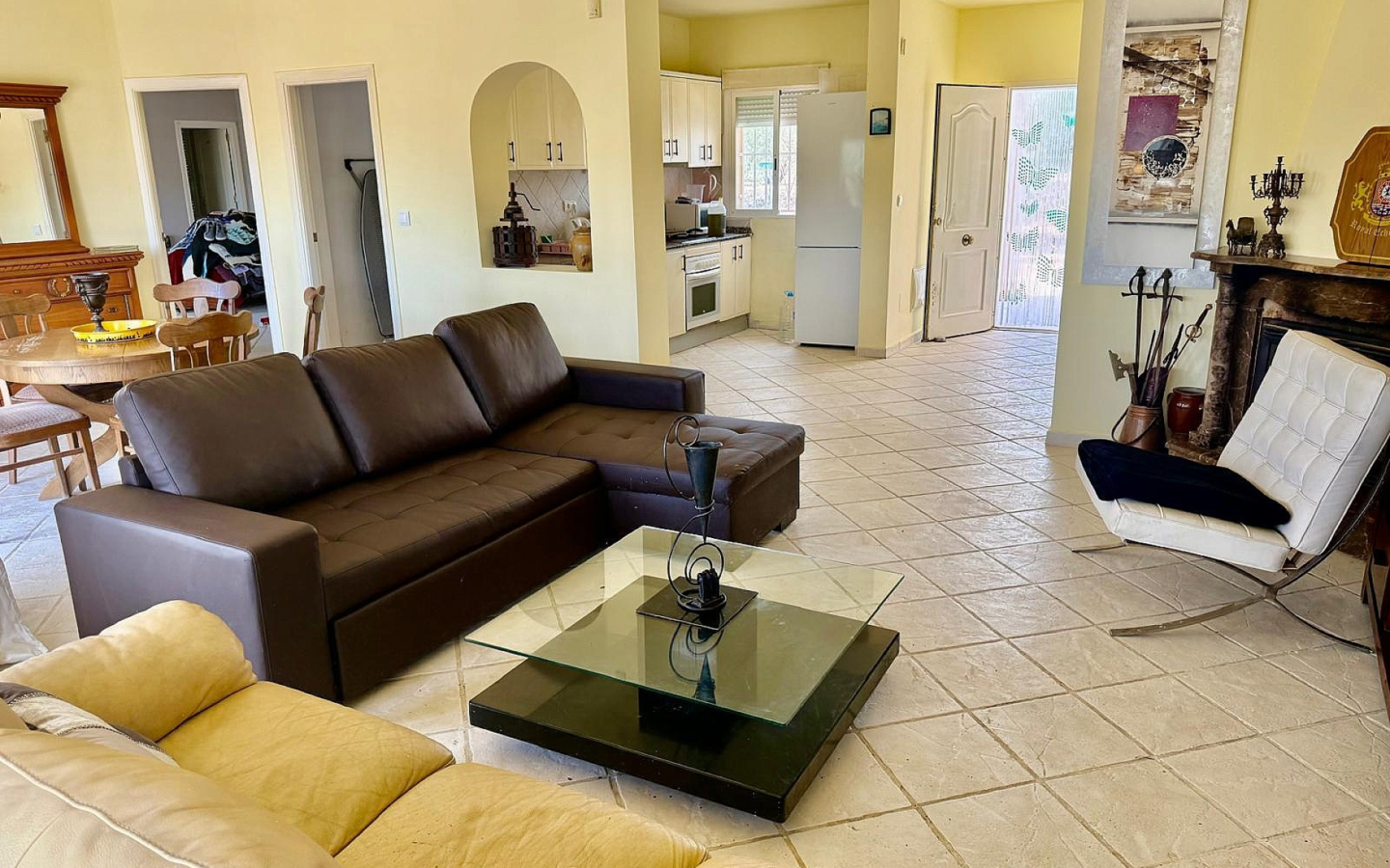 3-bedroom Detached Villa In Onil, Spain (215 M²)