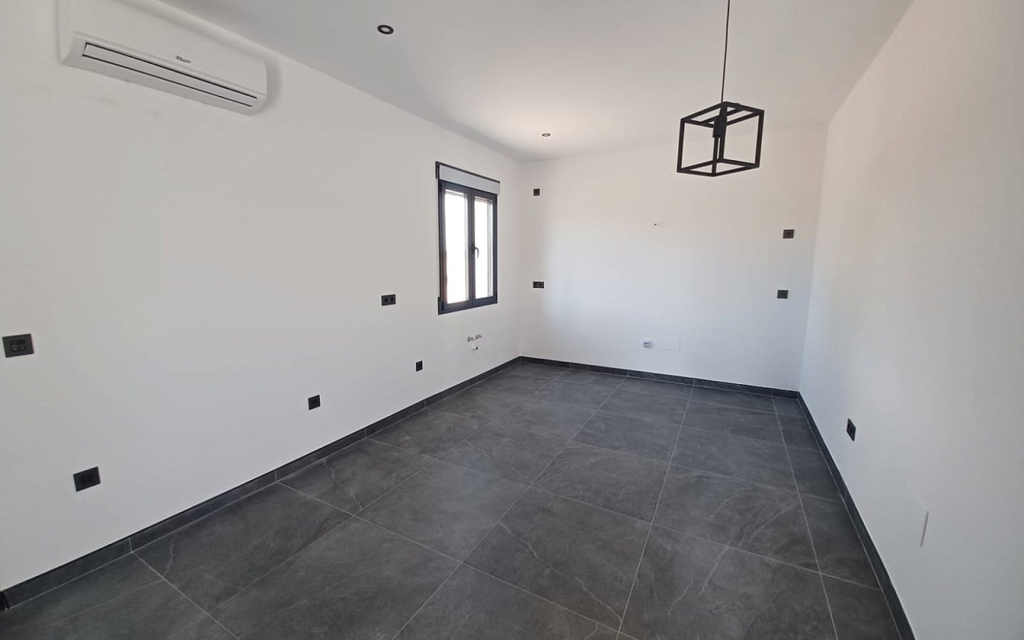 1-bedroom Detached Villa In Pinoso, Spain (26.500 M² Plot)