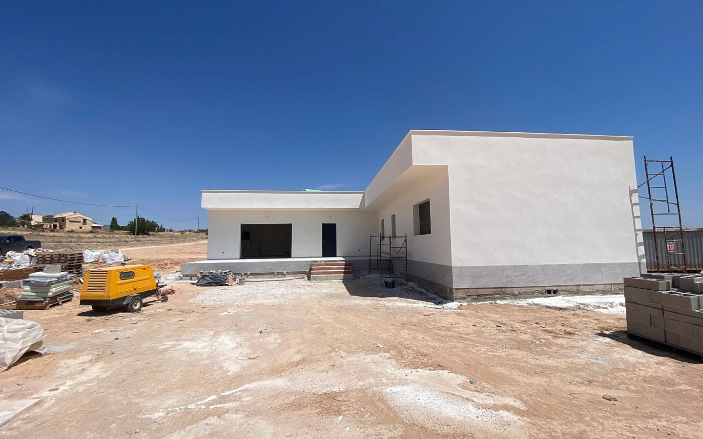 3-bedroom Detached Villa In Pinoso, Spain (150 M²)