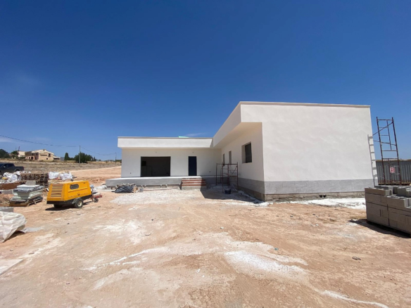 3-bedroom Detached Villa In Pinoso, Spain (150 M²)