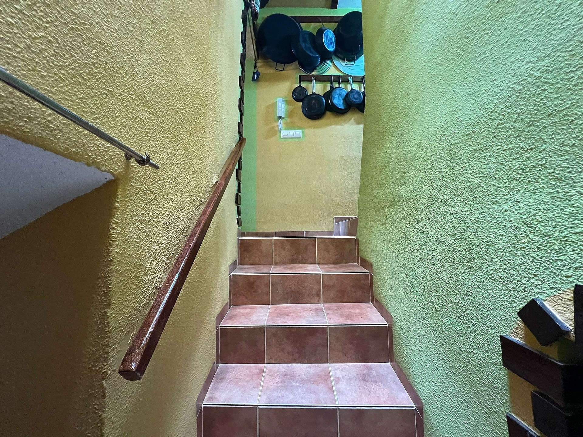 3-bedroom Townhouse In Elche De La Sierra, Spain (104 M²)