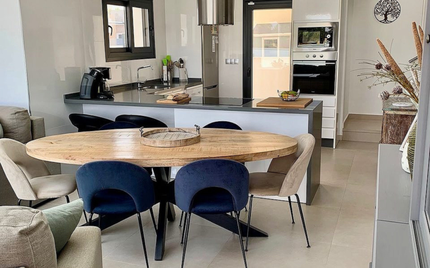 3-bedroom Detached Villa In Daya Vieja, Spain (138 M²)