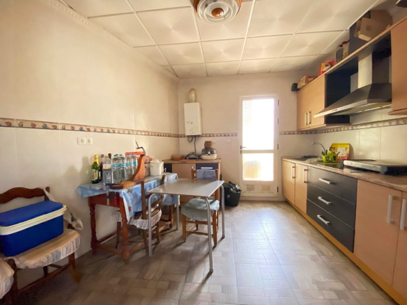 7-bedroom Country House In Pinoso, Spain (460 M²)
