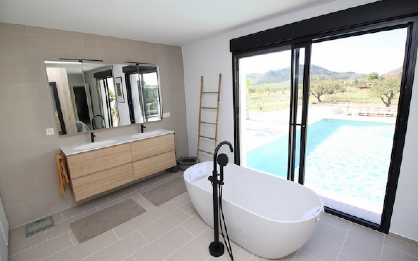 Detached Villa In Aspe