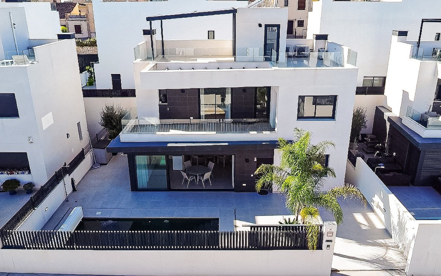 5-bedroom Detached Villa In Algorfa, Spain (198 M²)