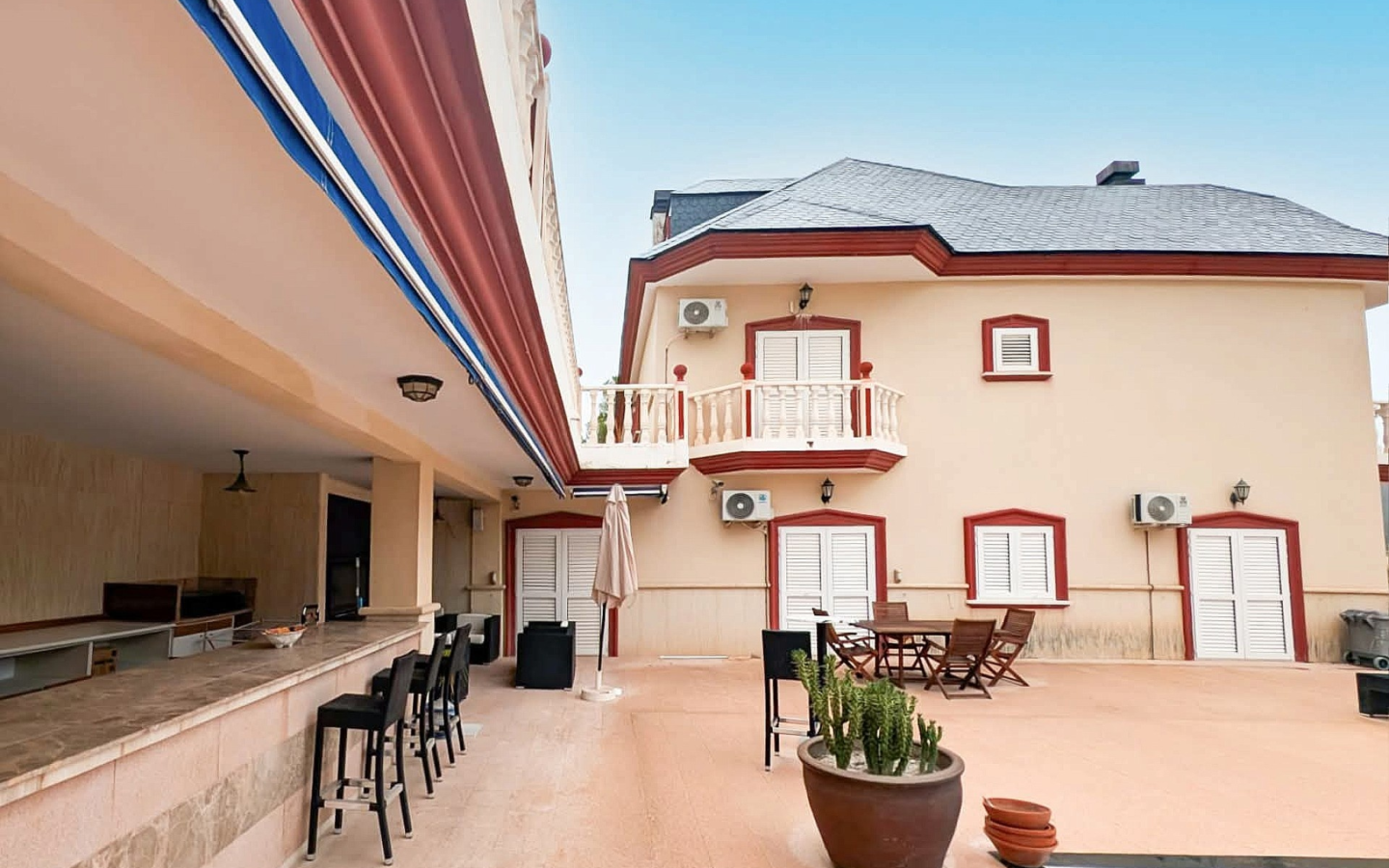 8-bedroom Country House In Jumilla, Spain (1.651 M²)
