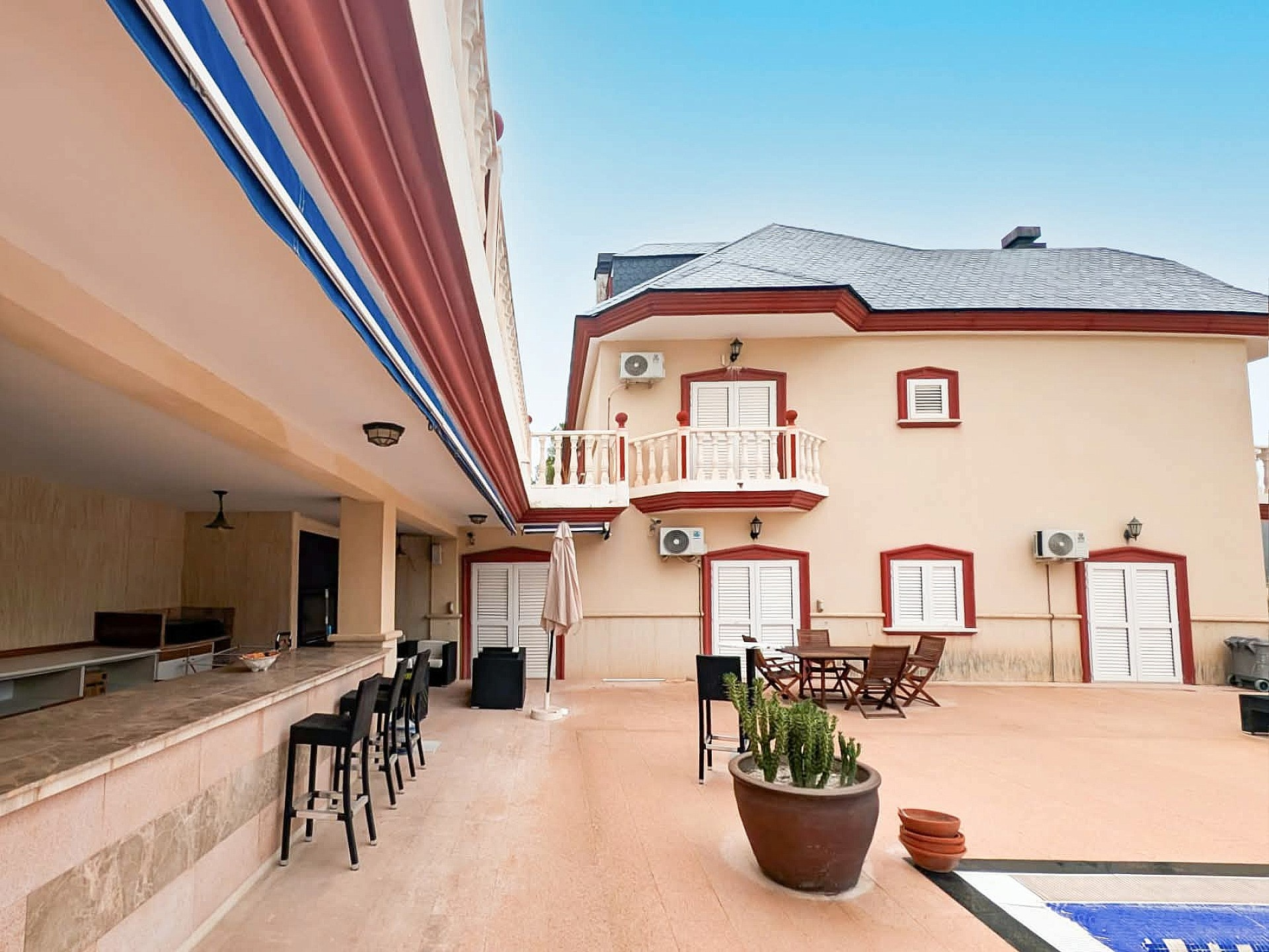 w_8de6hd4xtajyjykf6sen-8d907b 8-bedroom Country House In Jumilla, Spain (1.651 M²)