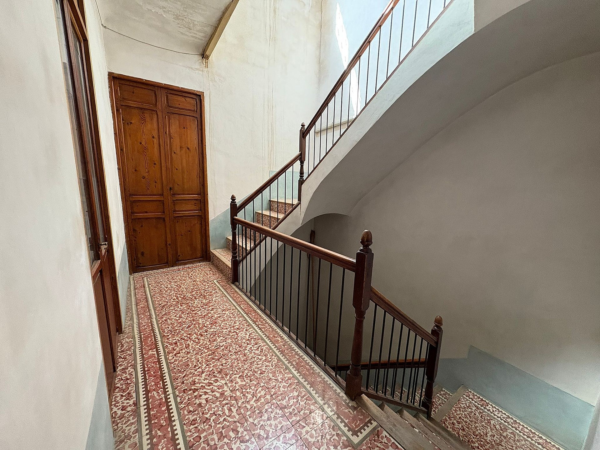 6-bedroom Townhouse In Novelda, Spain (208 M²)