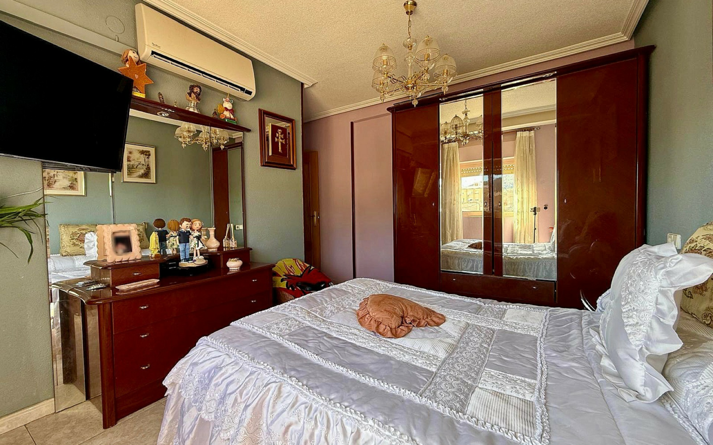 5-bedroom Apartment In Pinoso, Spain (181 M²)