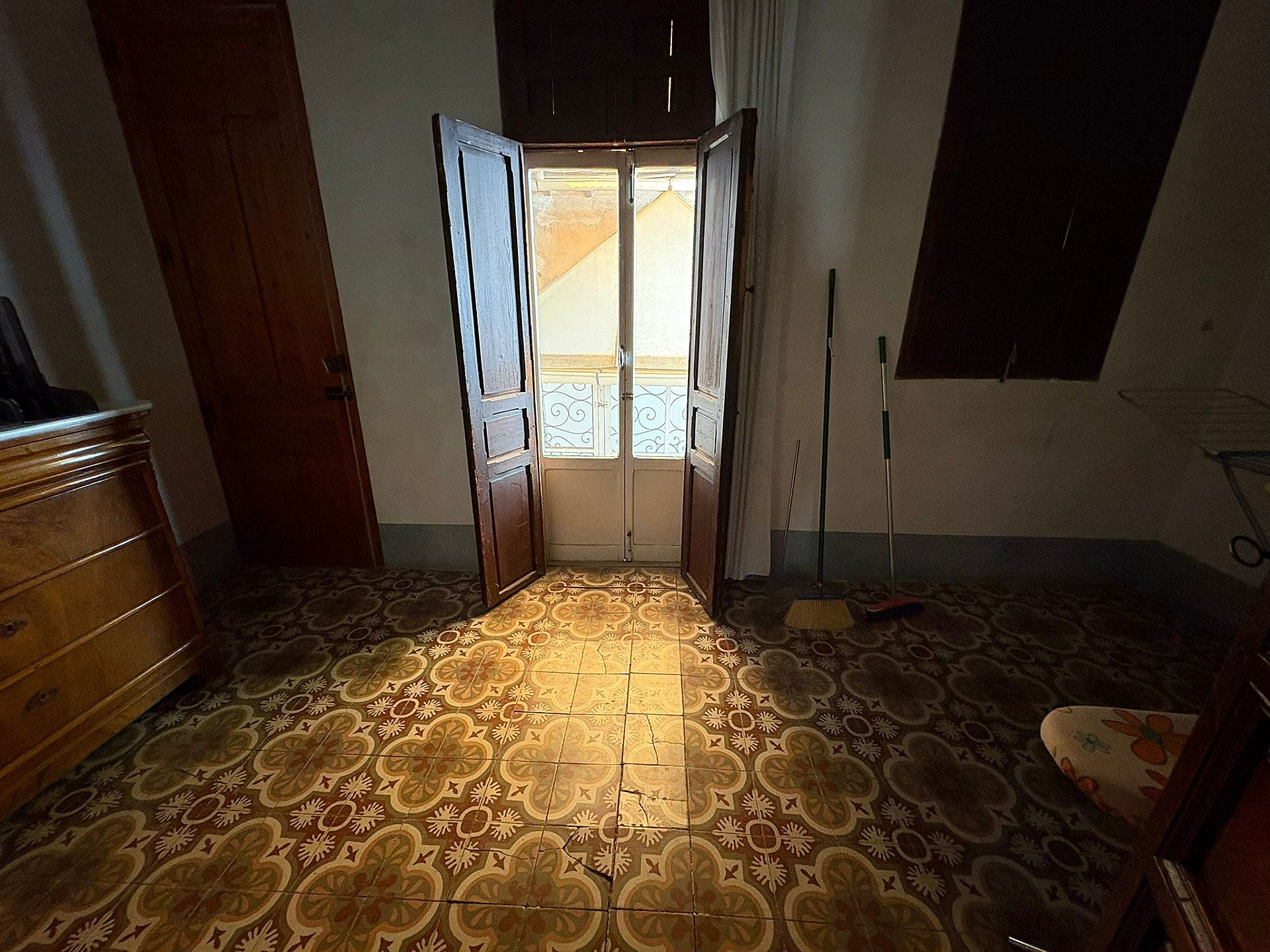 6-bedroom Townhouse In Novelda, Spain (208 M²)