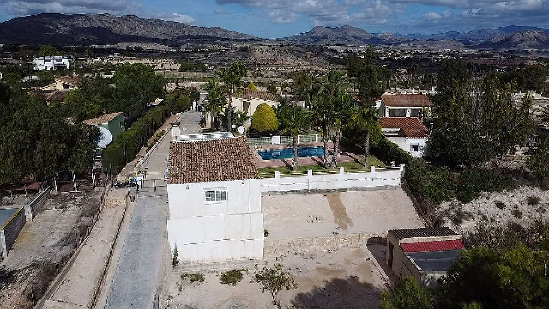 w_a40a6fvbwxfumgdnb2qb-d499f6 4-bedroom Detached Villa In Monovar, Spain (366 M²)