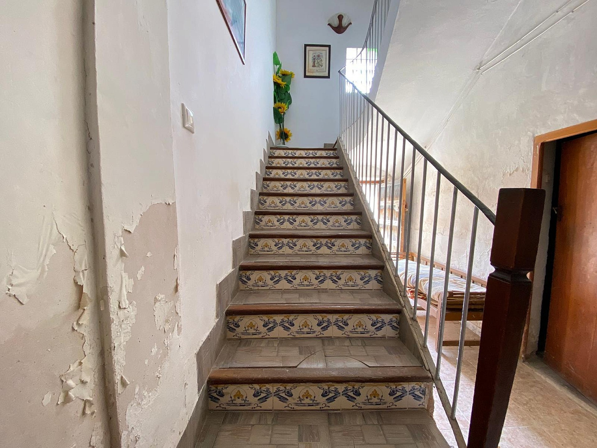 7-bedroom Country House In Pinoso, Spain (460 M²)