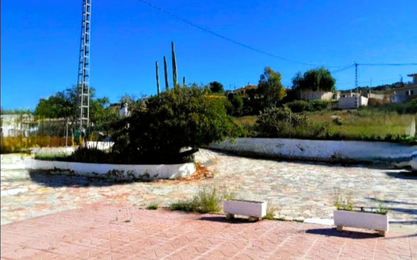 5-bedroom Detached Villa In Elche, Spain (376 M²)