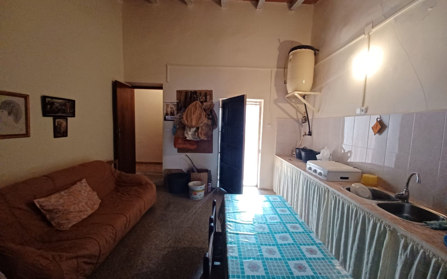 3-bedroom Country House In La Zarza, Spain (182 M²)
