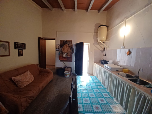 3-bedroom Country House In La Zarza, Spain (182 M²)