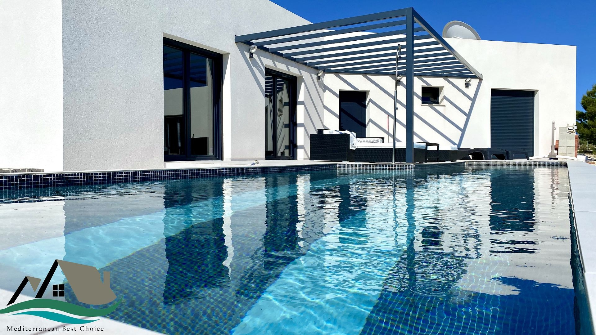 4-bedroom Detached Villa In La Romana, Spain (145 M²)