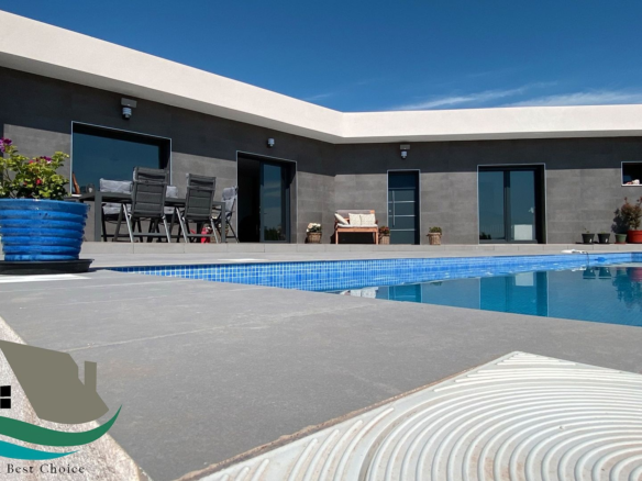 4-bedroom Detached Villa In La Romana, Spain (145 M²)