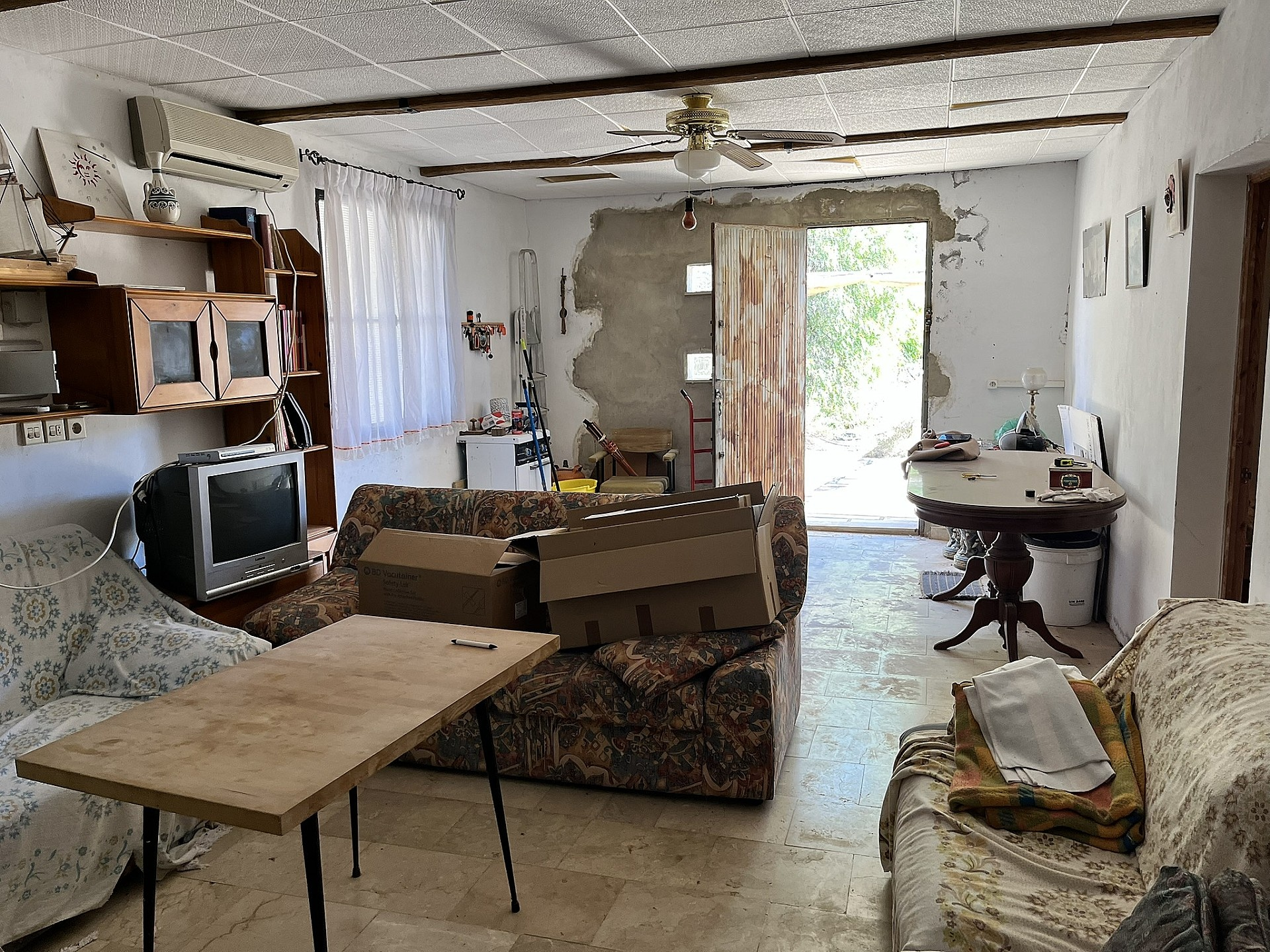 4-bedroom Country House In El Cantón, Spain (138 M²)