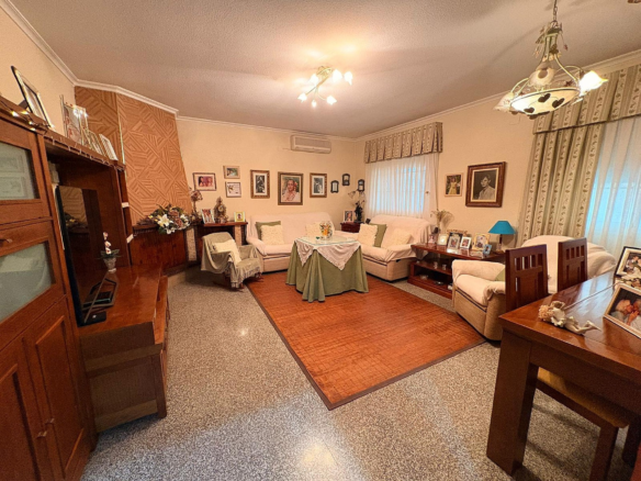 4-bedroom Detached Villa In Monovar, Spain (366 M²)