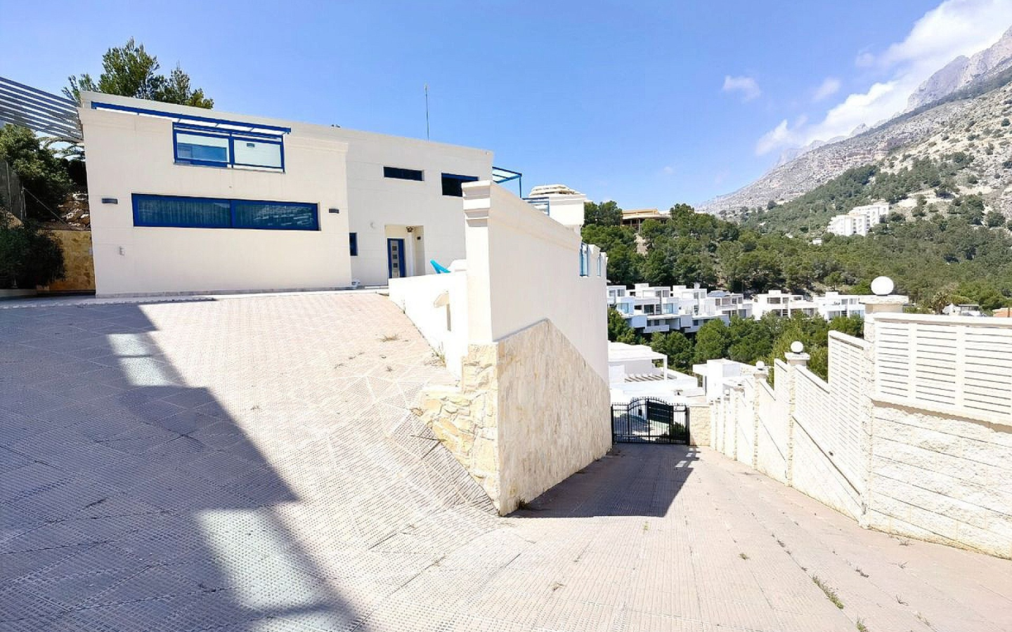 5-bedroom Detached Villa In Altea, Spain (400 M²)