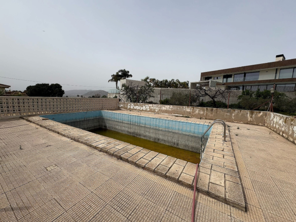 4-bedroom Country House In Petrer, Spain (290 M²)