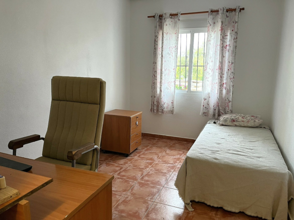 3-bedroom Townhouse In Cañada De La Leña, Spain (165 M²)