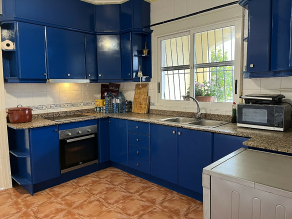 3-bedroom Townhouse In Cañada De La Leña, Spain (165 M²)