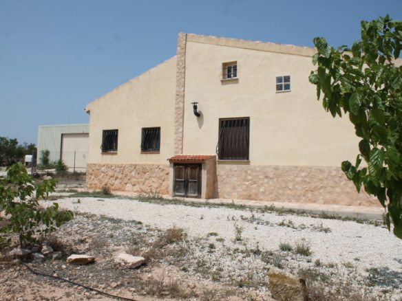 4-bedroom Finca In Pinoso, Spain (120 M²)