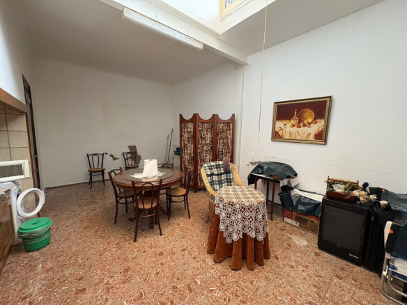 6-bedroom Townhouse In Novelda, Spain (208 M²)